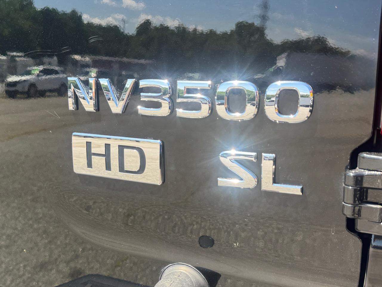 Nissan NV Passenger  2015