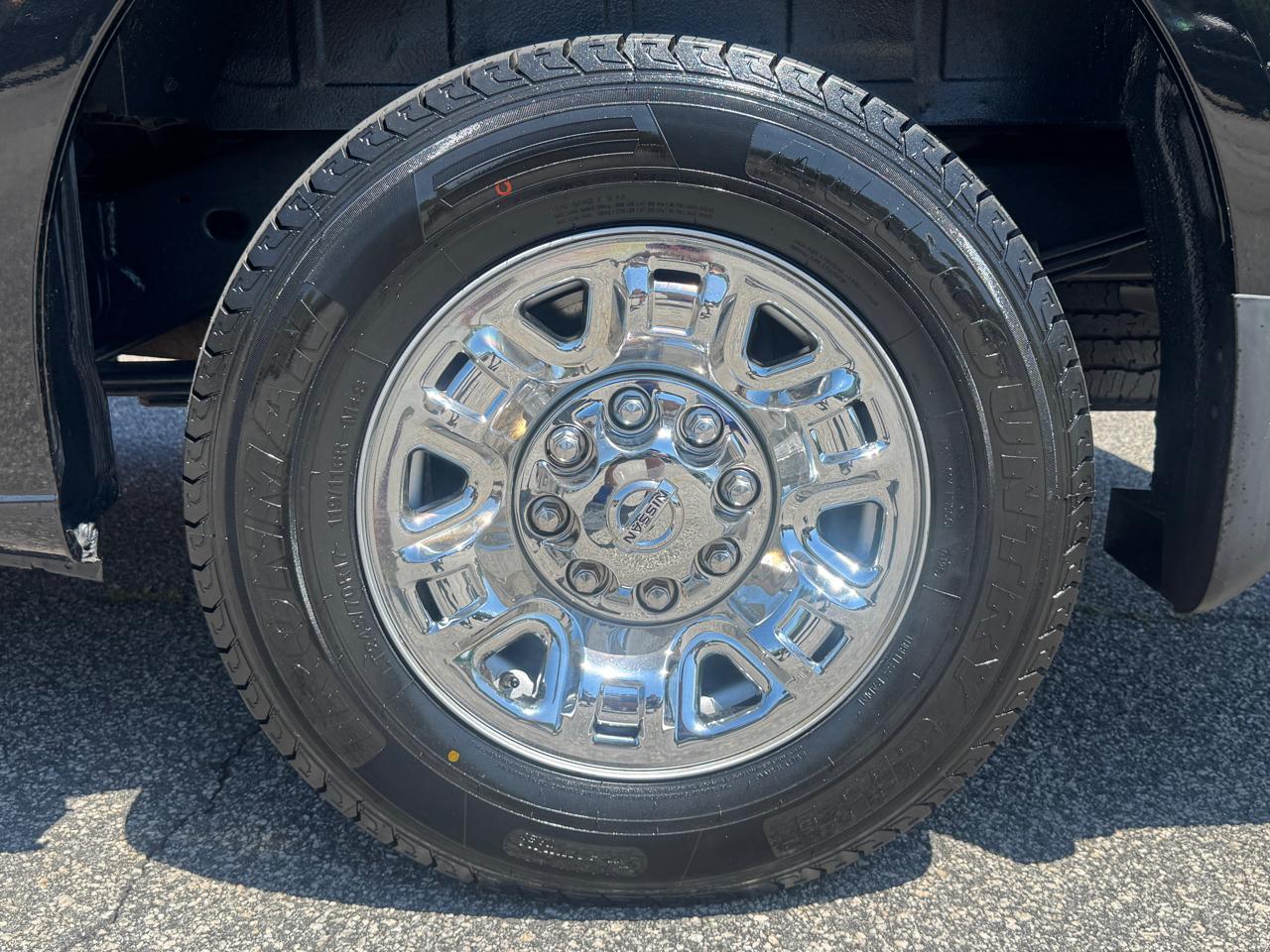 Nissan NV Passenger  2015