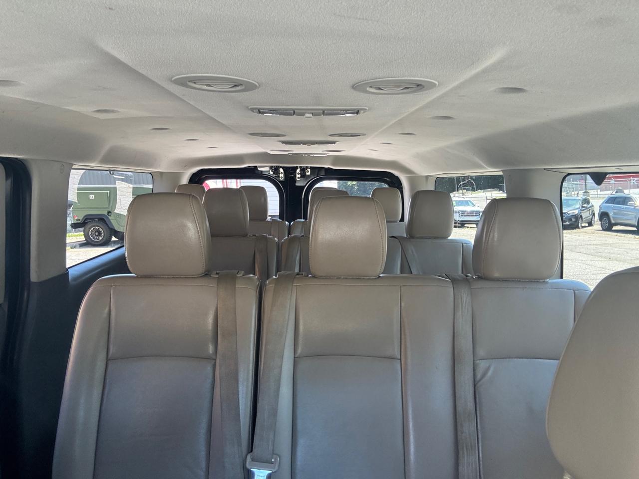 Nissan NV Passenger  2015