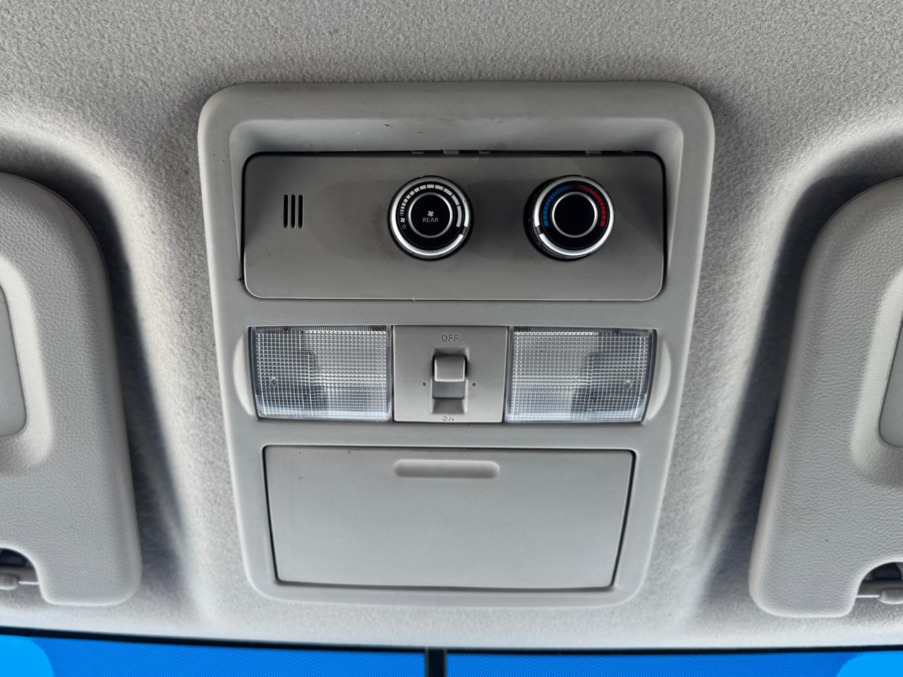 Nissan NV Passenger  2015