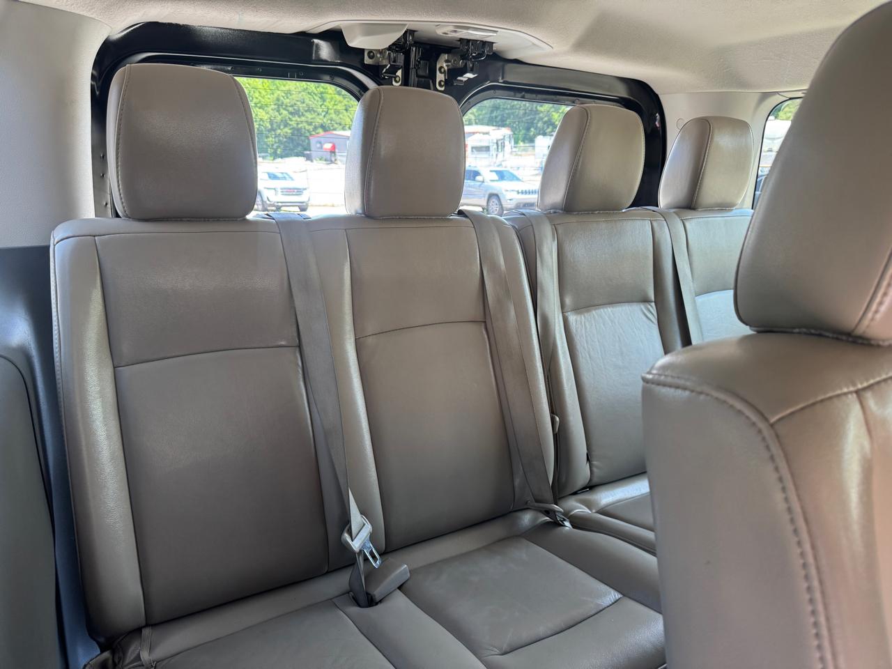 Nissan NV Passenger  2015