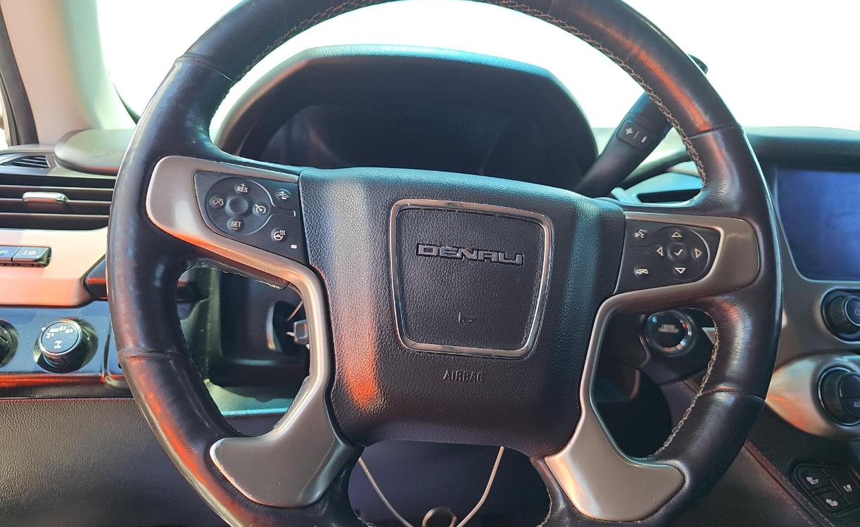 GMC Yukon XL Denali 4WD 2018
