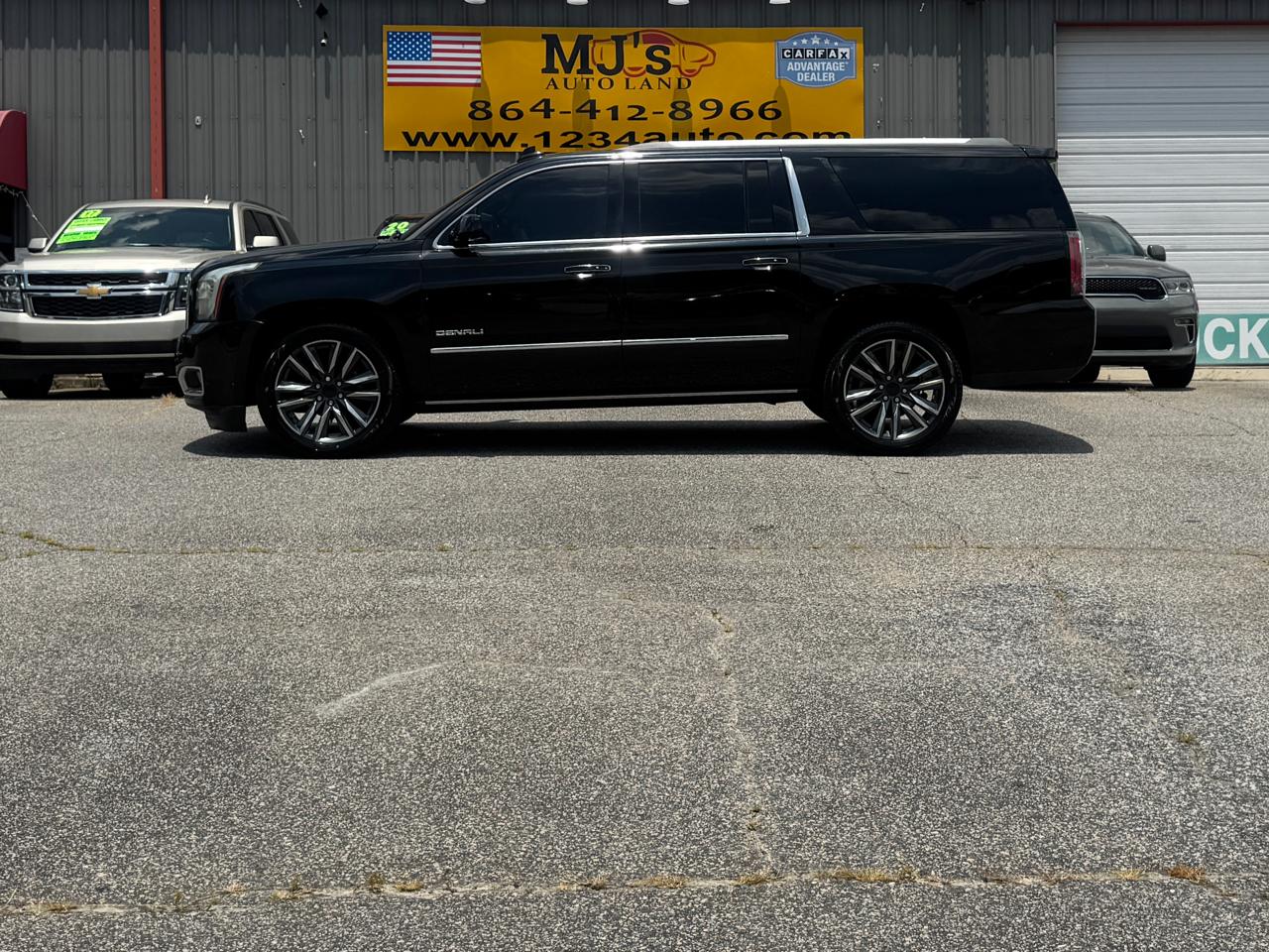GMC Yukon XL Denali 4WD 2018