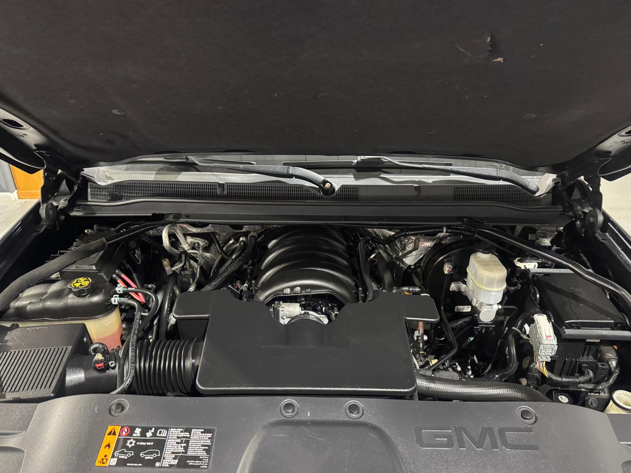 GMC Yukon XL Denali 4WD 2018