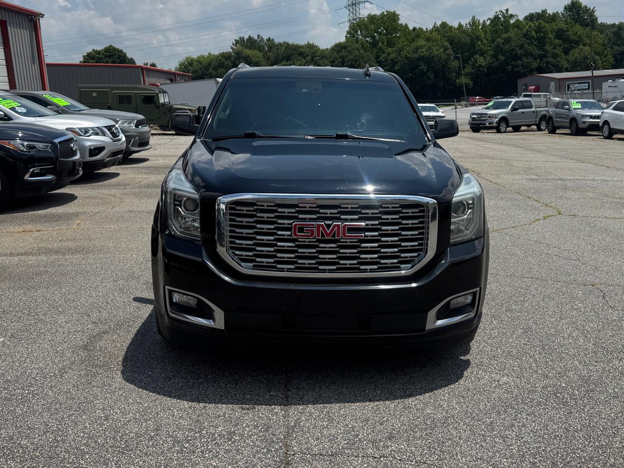 GMC Yukon XL Denali 4WD 2018