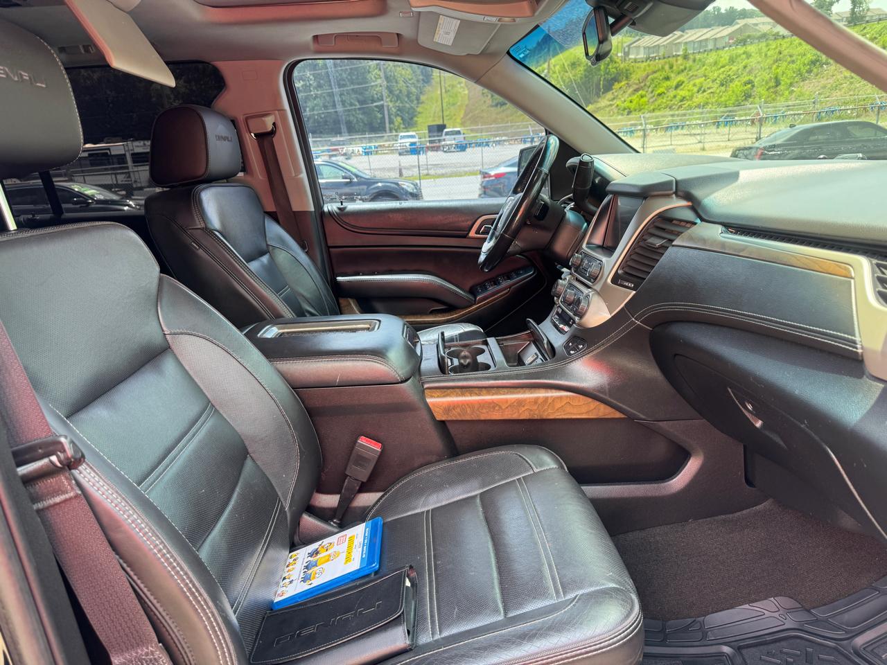 GMC Yukon XL Denali 4WD 2018