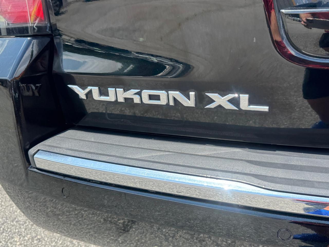 GMC Yukon XL Denali 4WD 2018