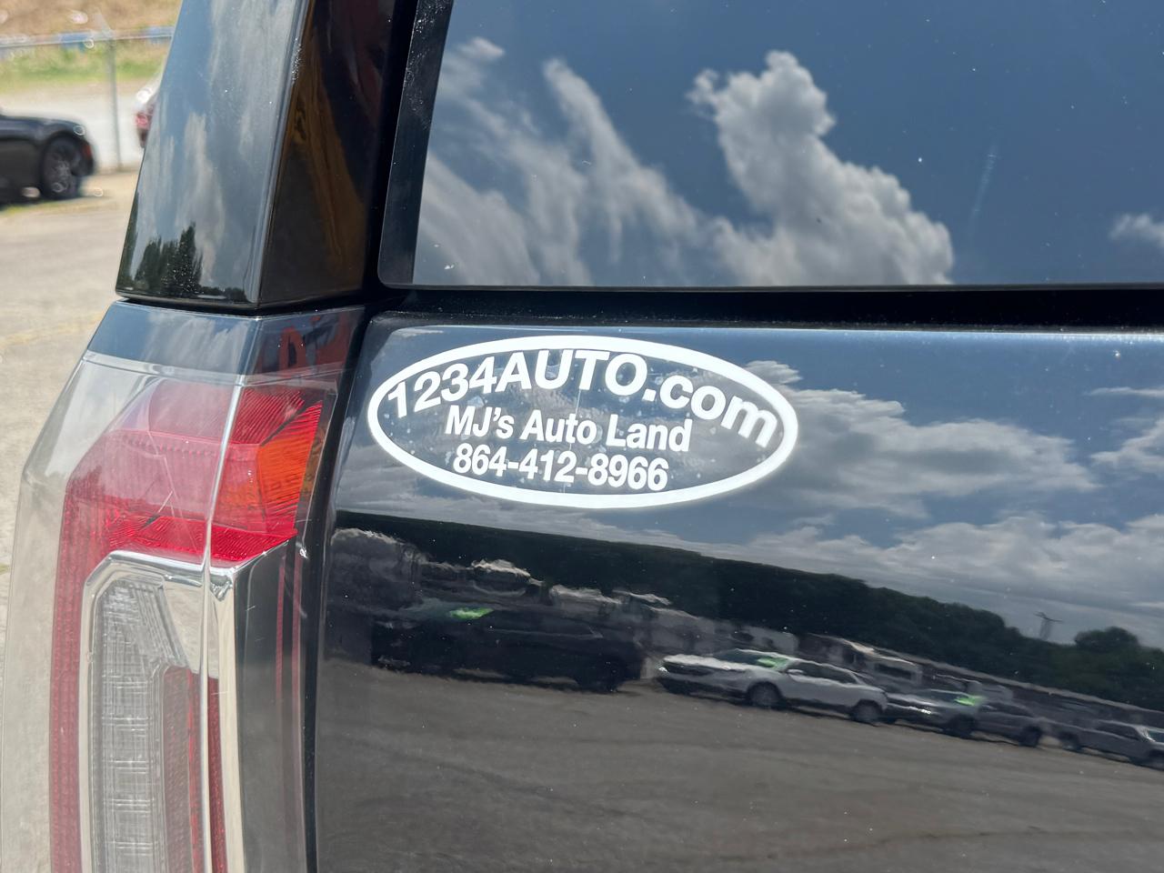 GMC Yukon XL Denali 4WD 2018