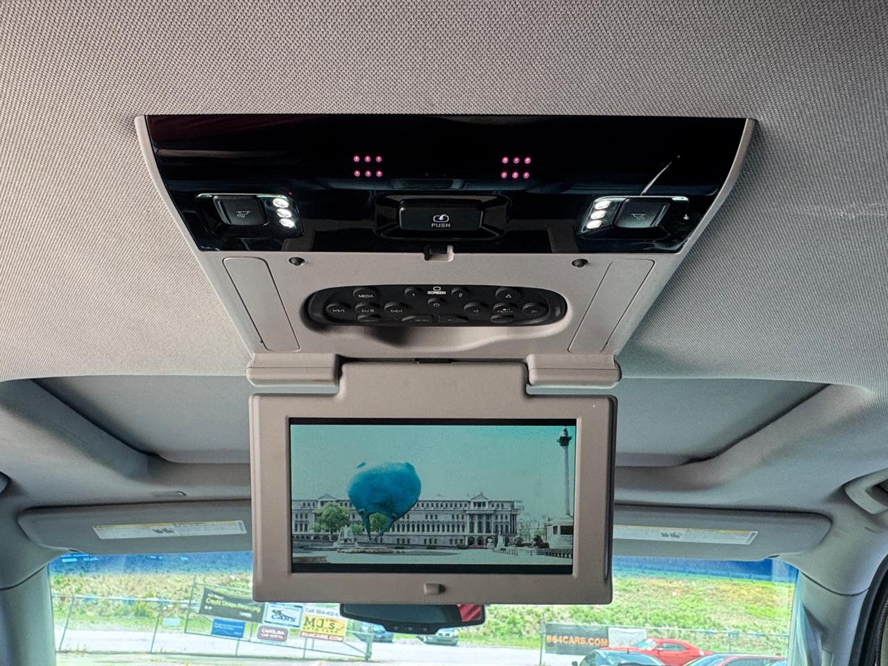 GMC Yukon XL Denali 4WD 2018