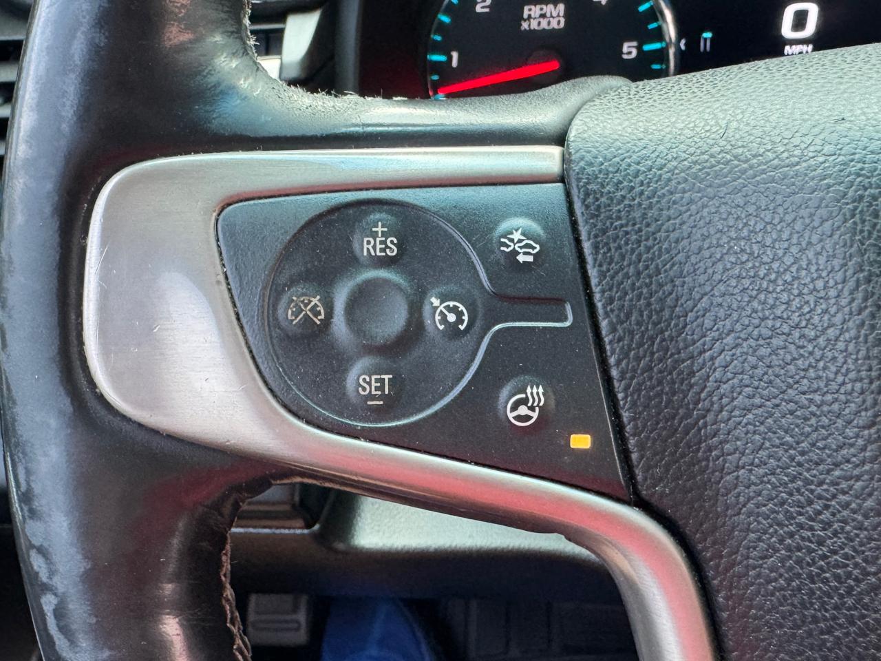 GMC Yukon XL Denali 4WD 2018