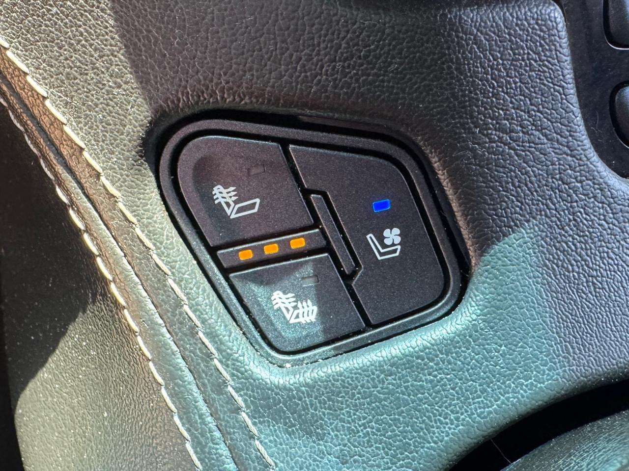 GMC Yukon XL Denali 4WD 2018