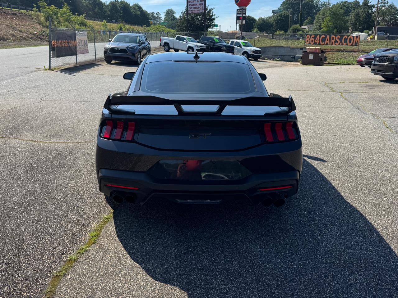 Ford Mustang GT 2024