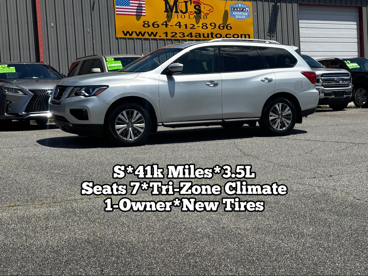Nissan Pathfinder S 2020