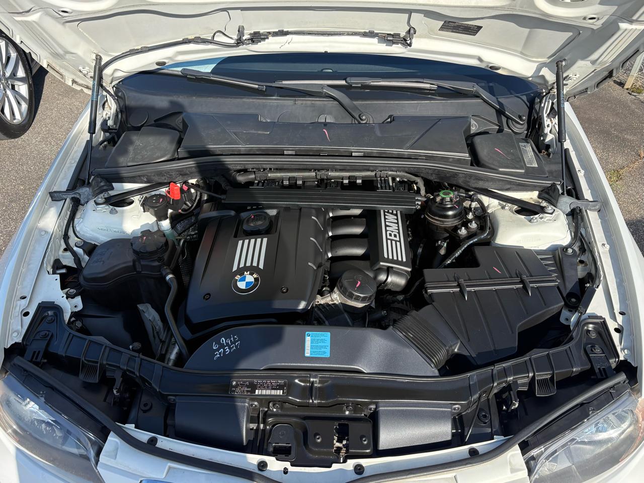 BMW 1-Series 128i Convertible 2011