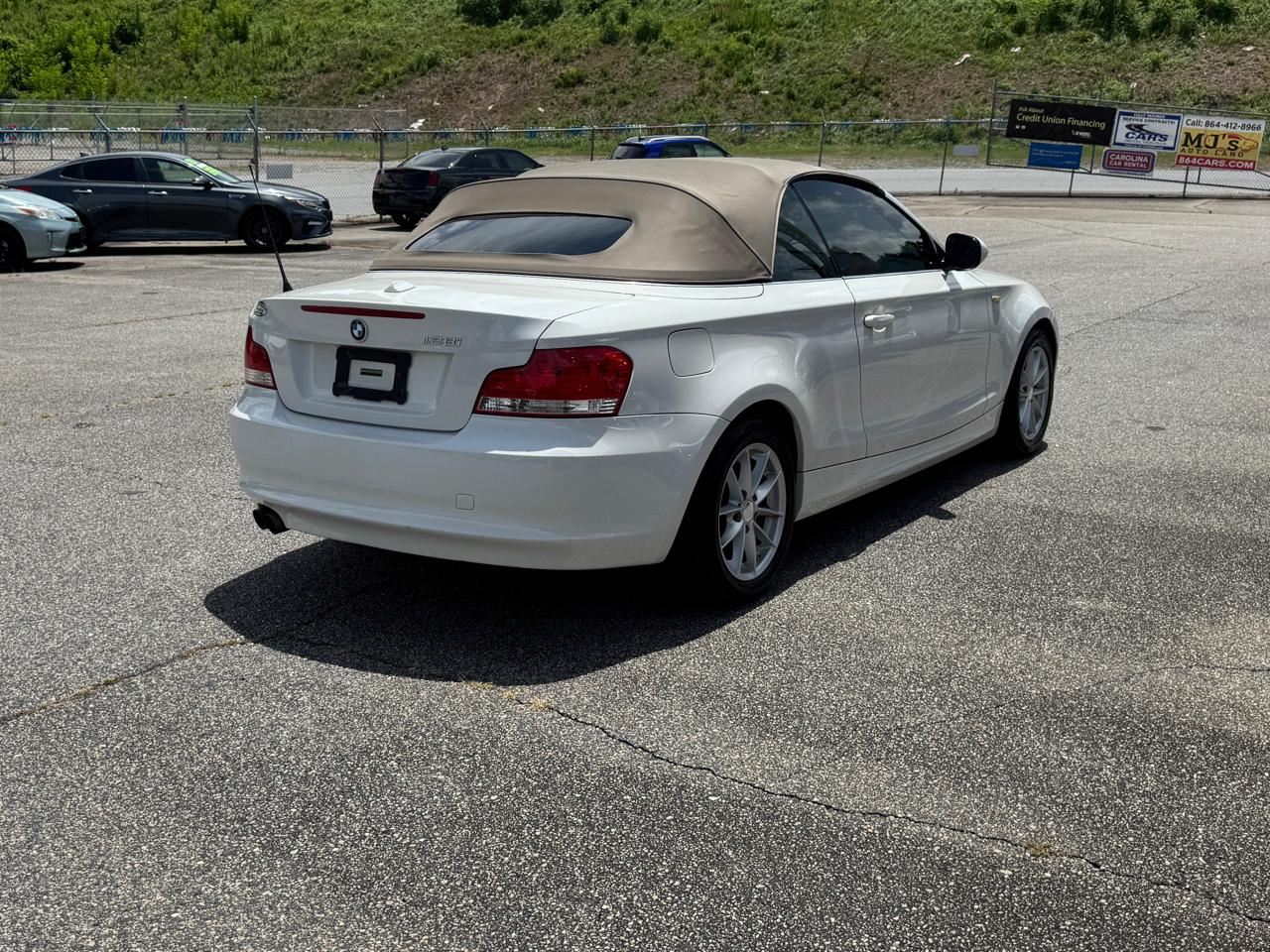 BMW 1-Series 128i Convertible 2011