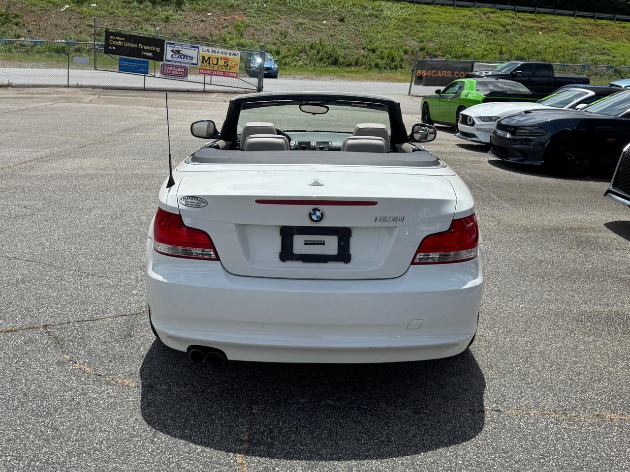BMW 1-Series 128i Convertible 2011