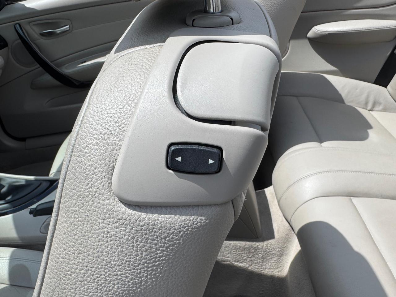 BMW 1-Series 128i Convertible 2011