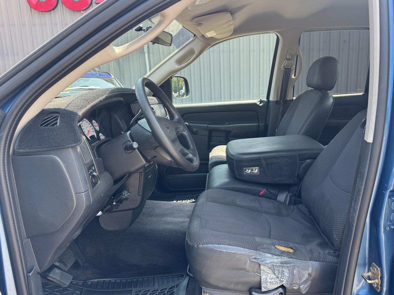 Dodge Ram 1500 ST Quad Cab 2003