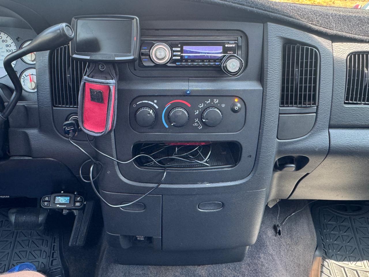 Dodge Ram 1500 ST Quad Cab 2003