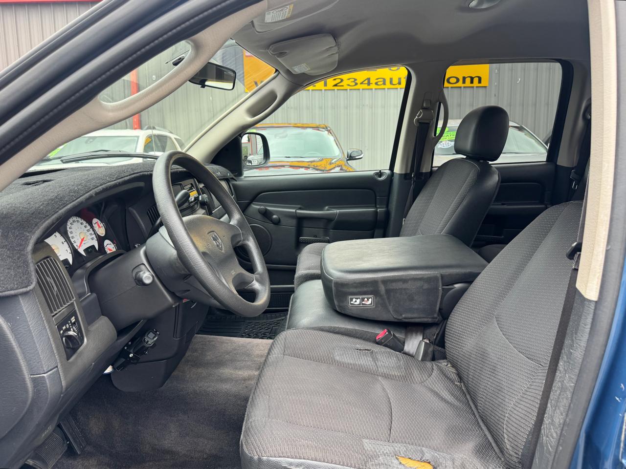Dodge Ram 1500 ST Quad Cab 2003