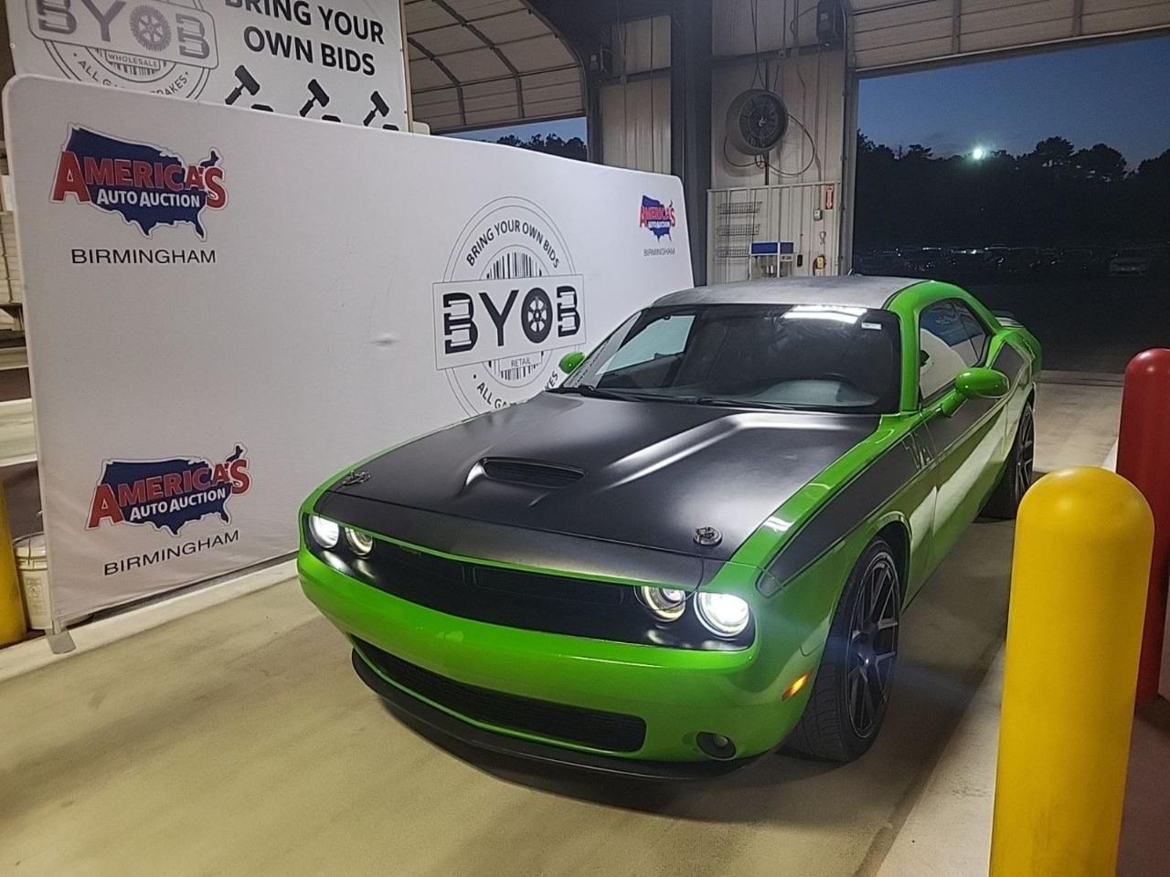 Dodge Challenger  2017