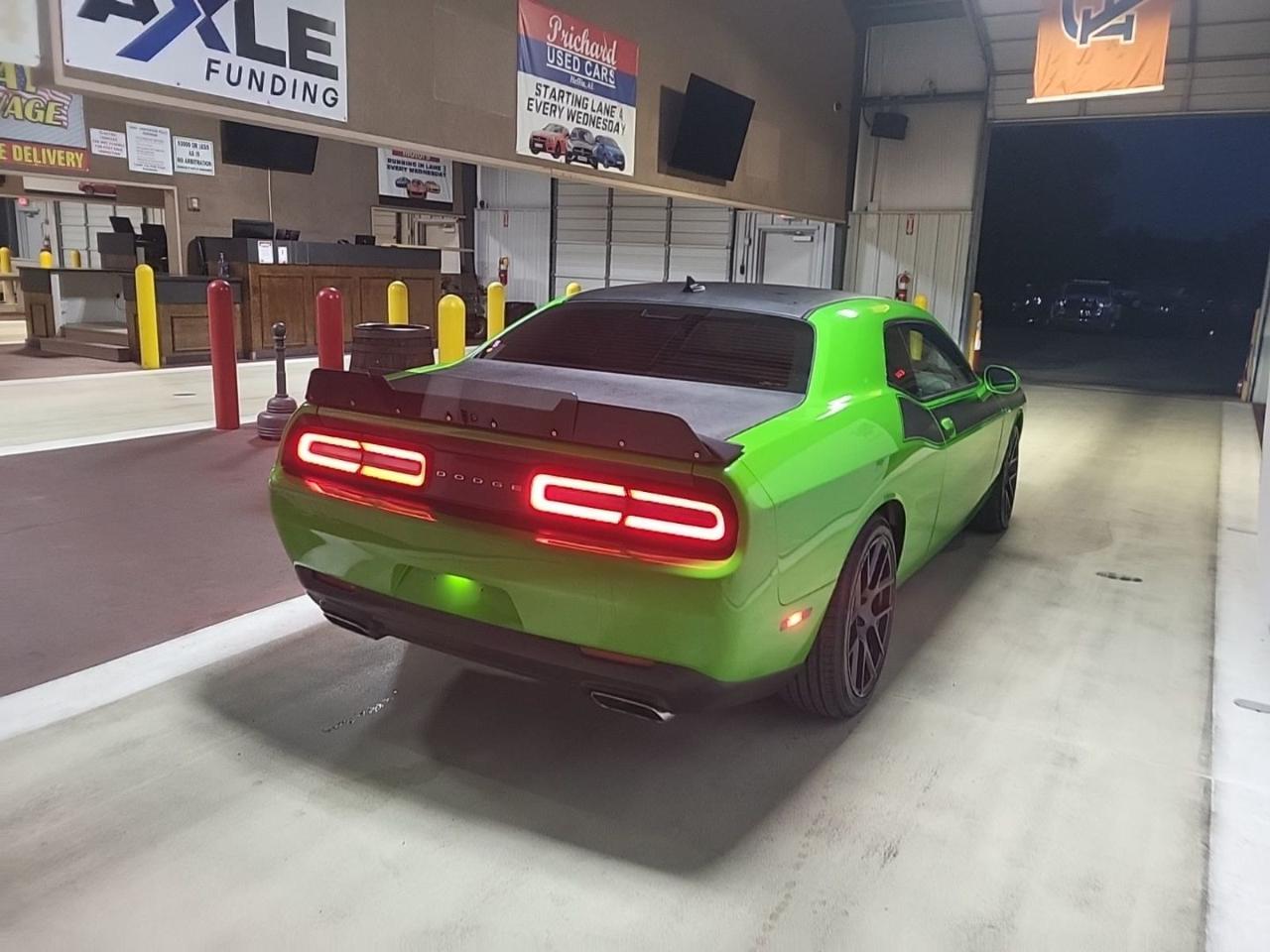 Dodge Challenger  2017