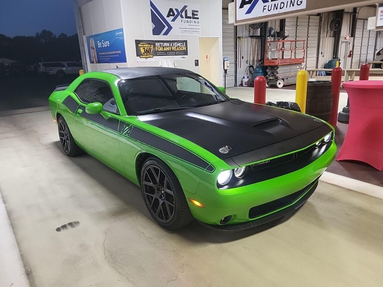 Dodge Challenger  2017
