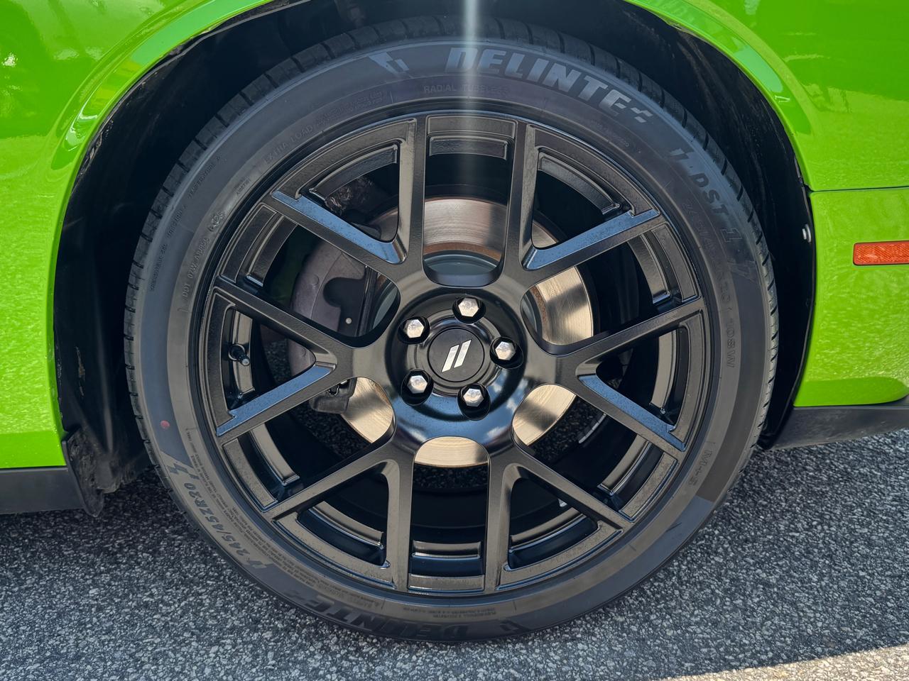 Dodge Challenger  2017