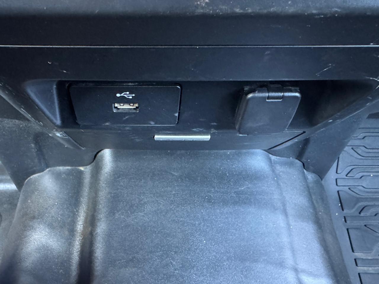 Ford F-150 XL SuperCrew 4WD 2018