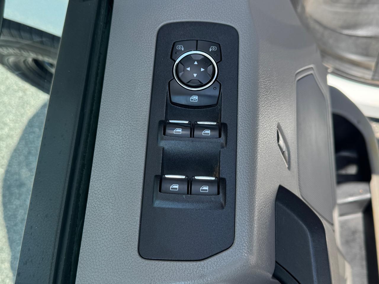 Ford F-150 XL SuperCrew 4WD 2018