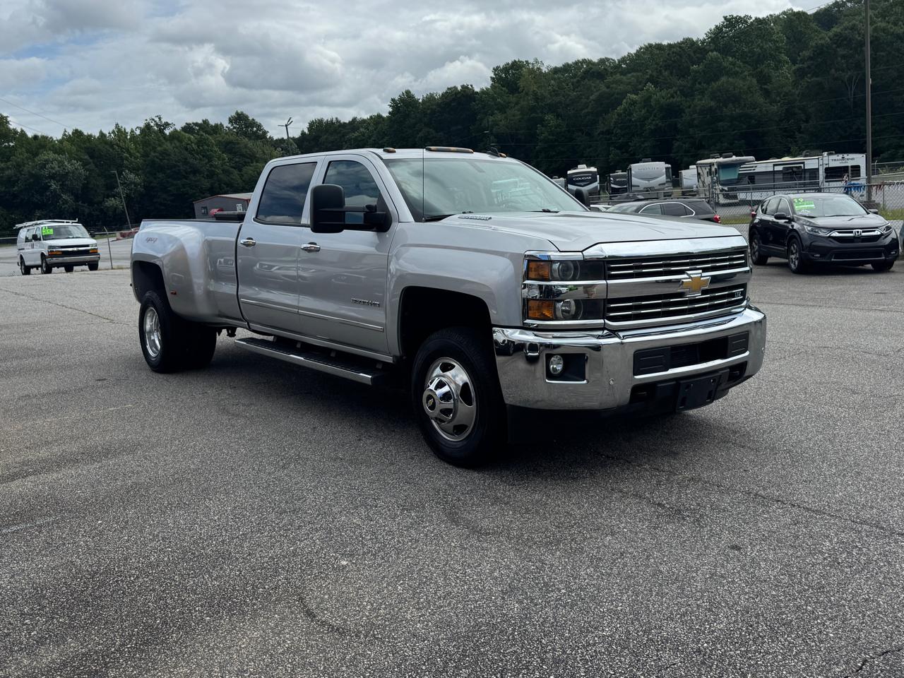 Chevrolet Silverado 3500HD LTZ Crew Cab 4WD 2015