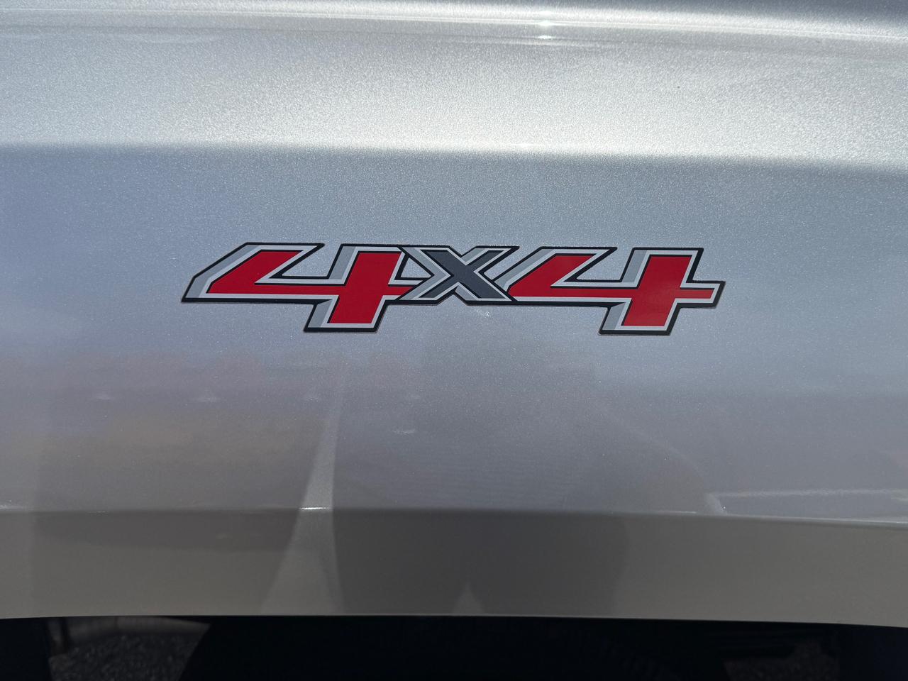 Chevrolet Silverado 3500HD LTZ Crew Cab 4WD 2015