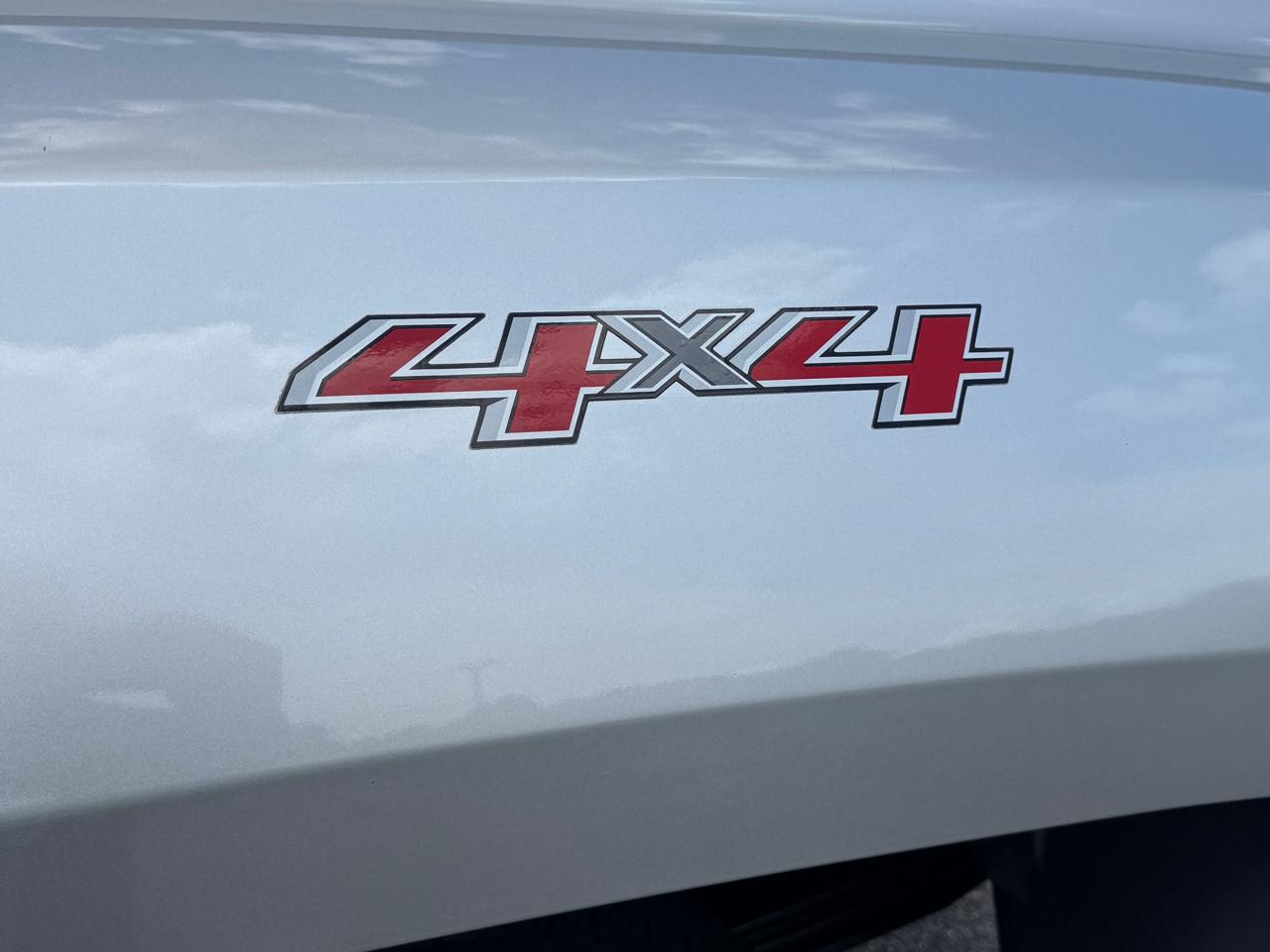 Chevrolet Silverado 3500HD LTZ Crew Cab 4WD 2015