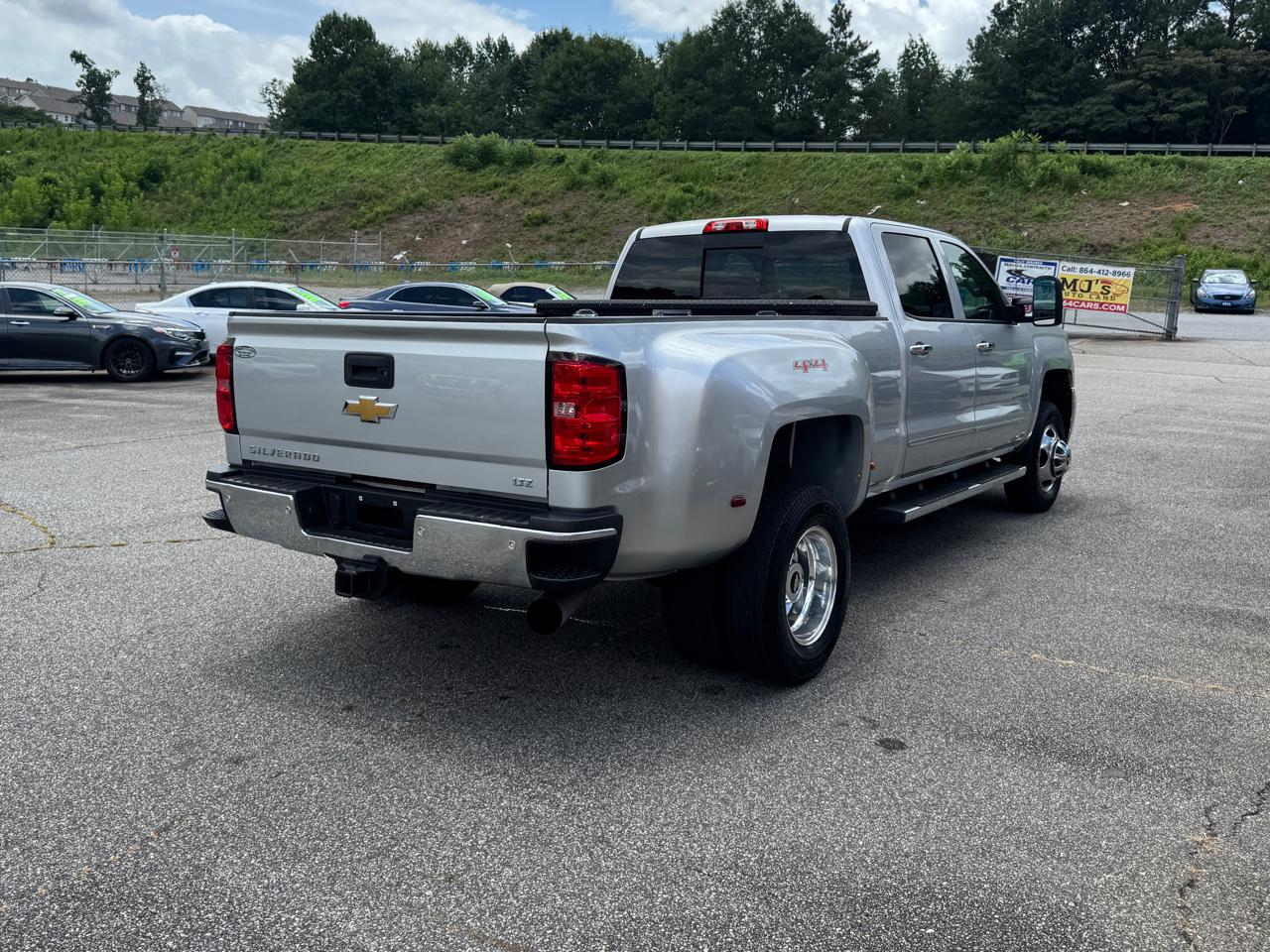 Chevrolet Silverado 3500HD LTZ Crew Cab 4WD 2015