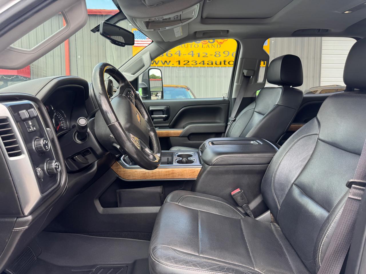 Chevrolet Silverado 3500HD LTZ Crew Cab 4WD 2015