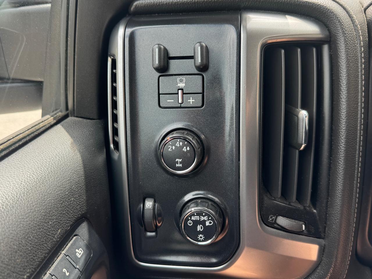 Chevrolet Silverado 3500HD LTZ Crew Cab 4WD 2015