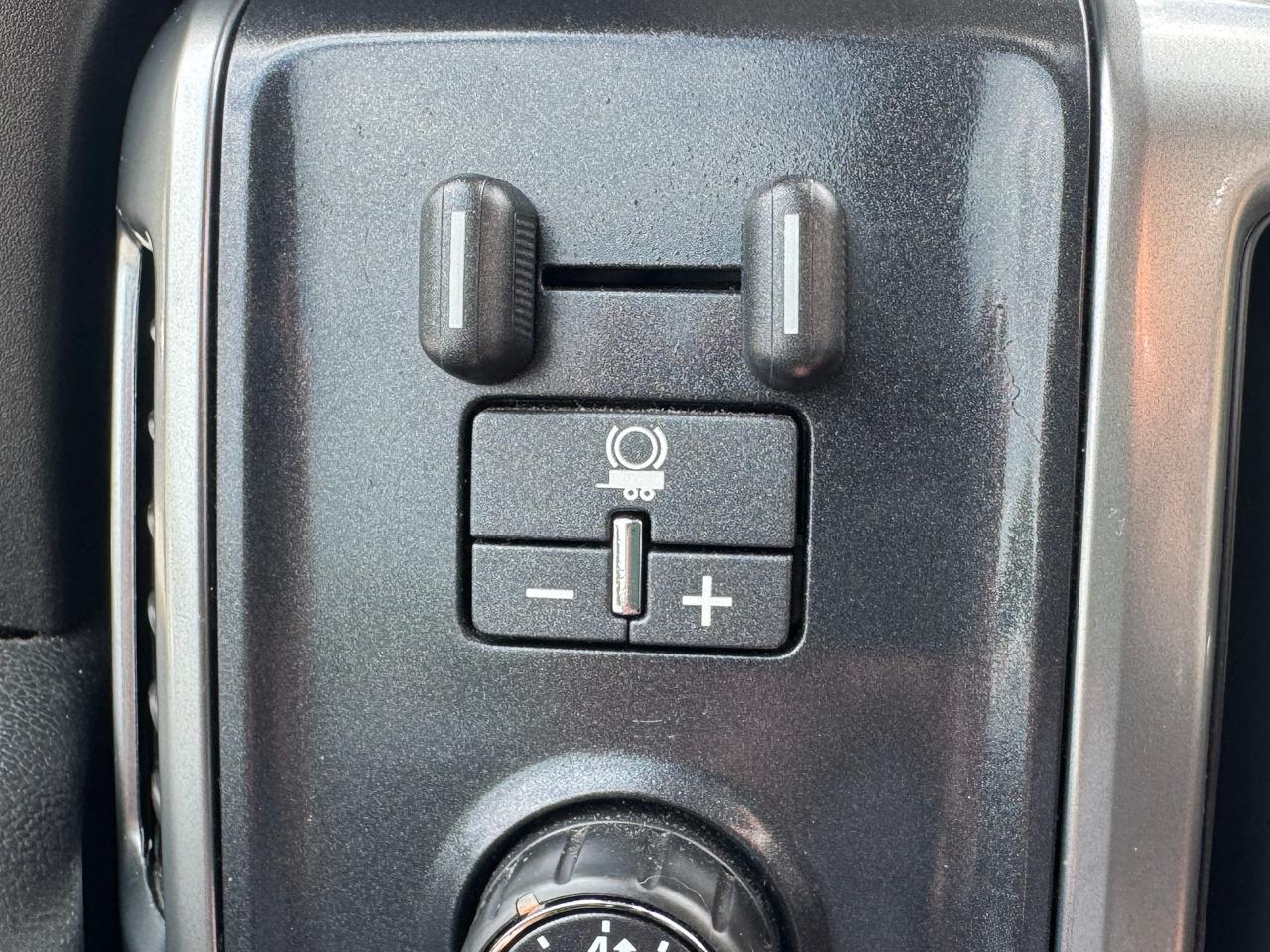 Chevrolet Silverado 3500HD LTZ Crew Cab 4WD 2015