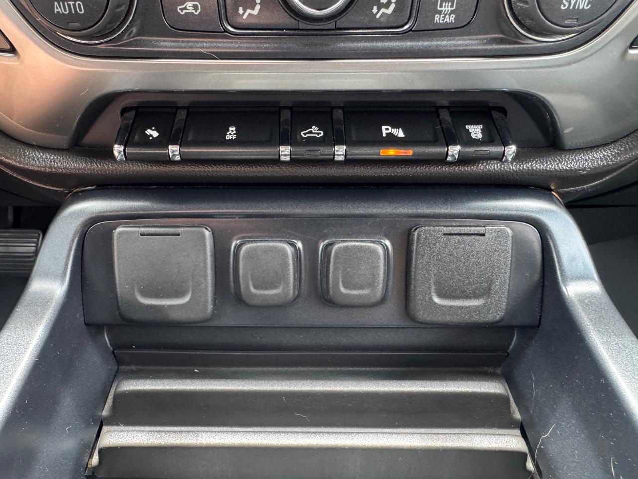 Chevrolet Silverado 3500HD LTZ Crew Cab 4WD 2015