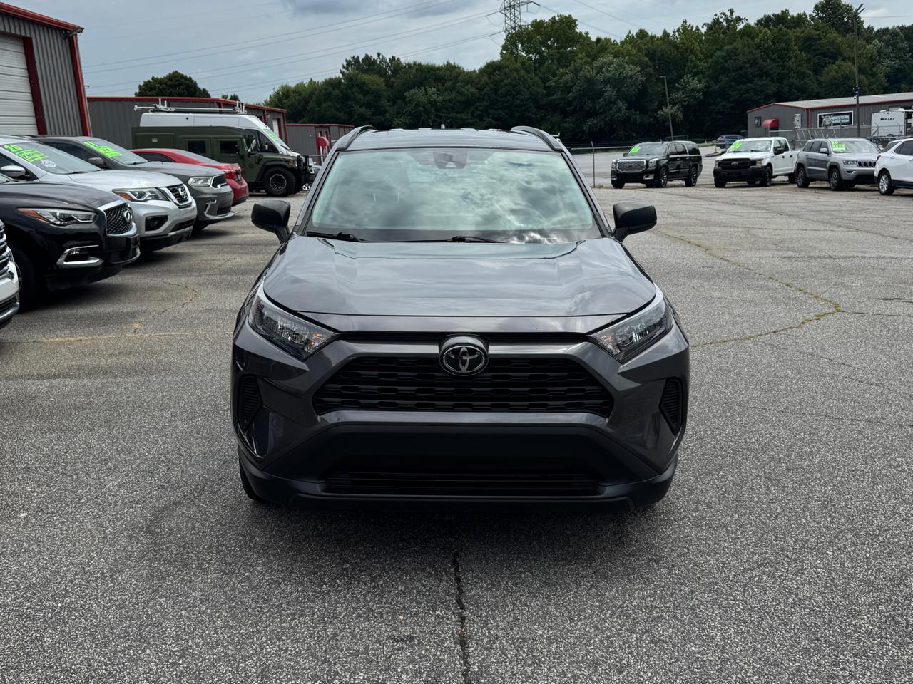 Toyota RAV4 LE 2021