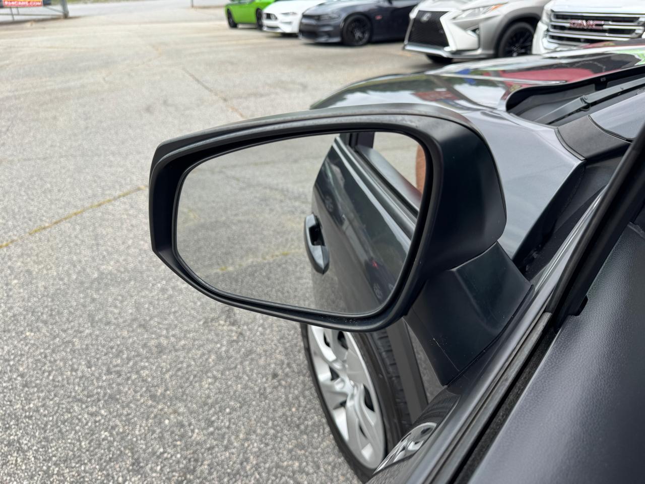 Toyota RAV4 LE 2021