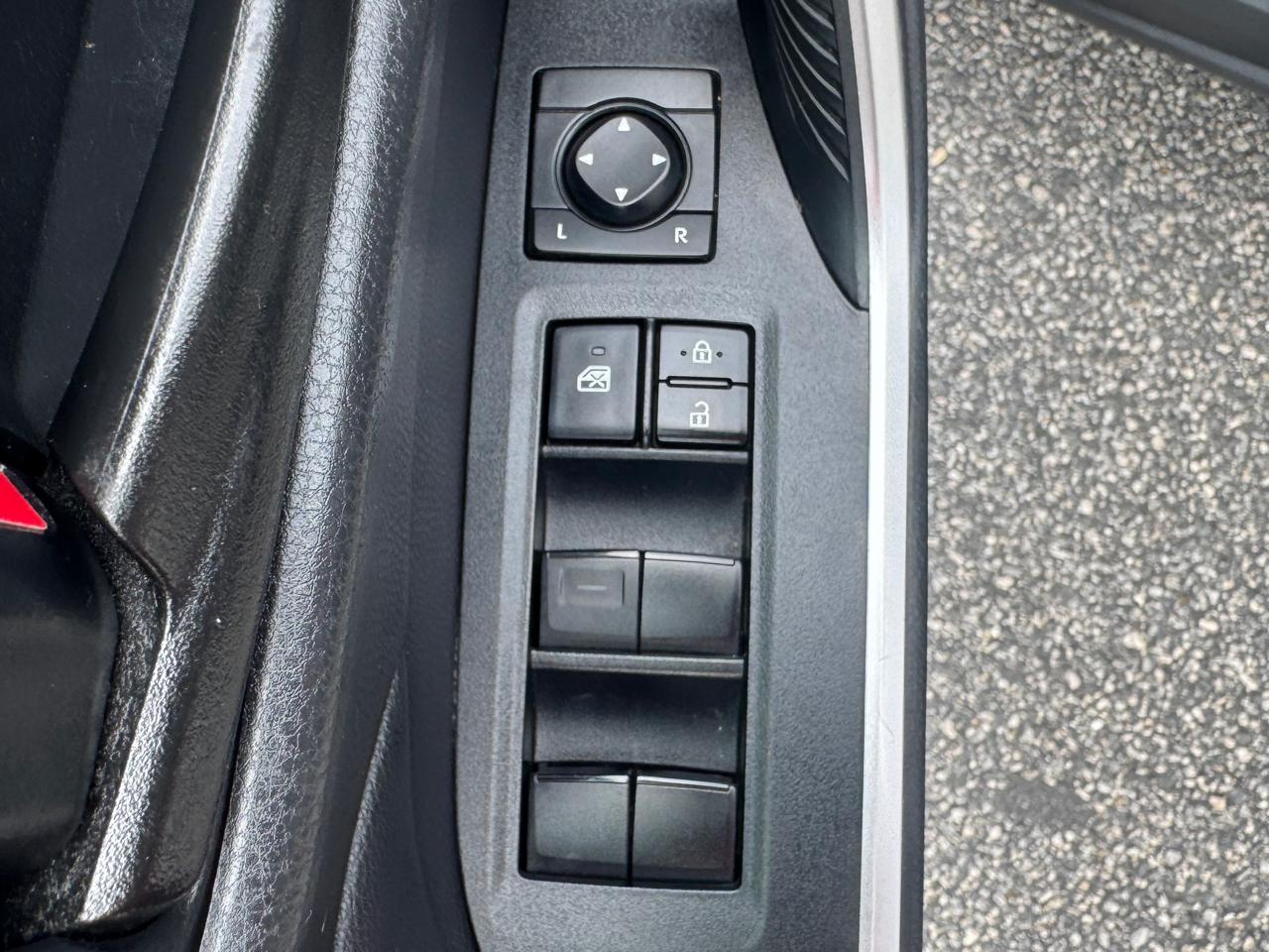 Toyota RAV4 LE 2021