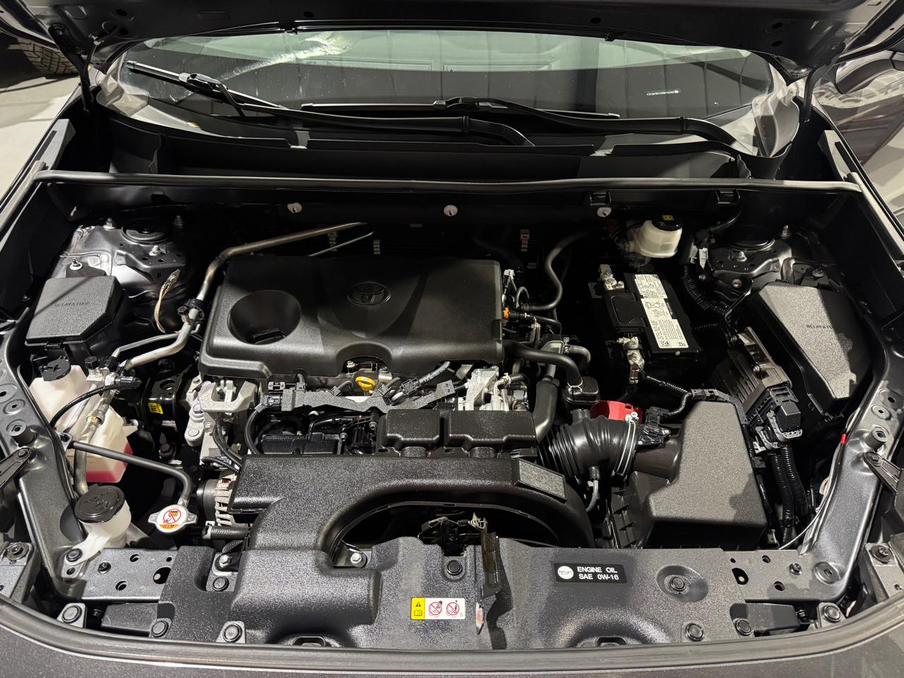 Toyota RAV4 LE 2021