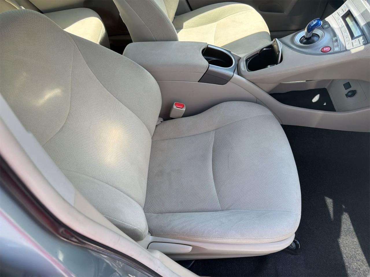 Toyota Prius Two 2015