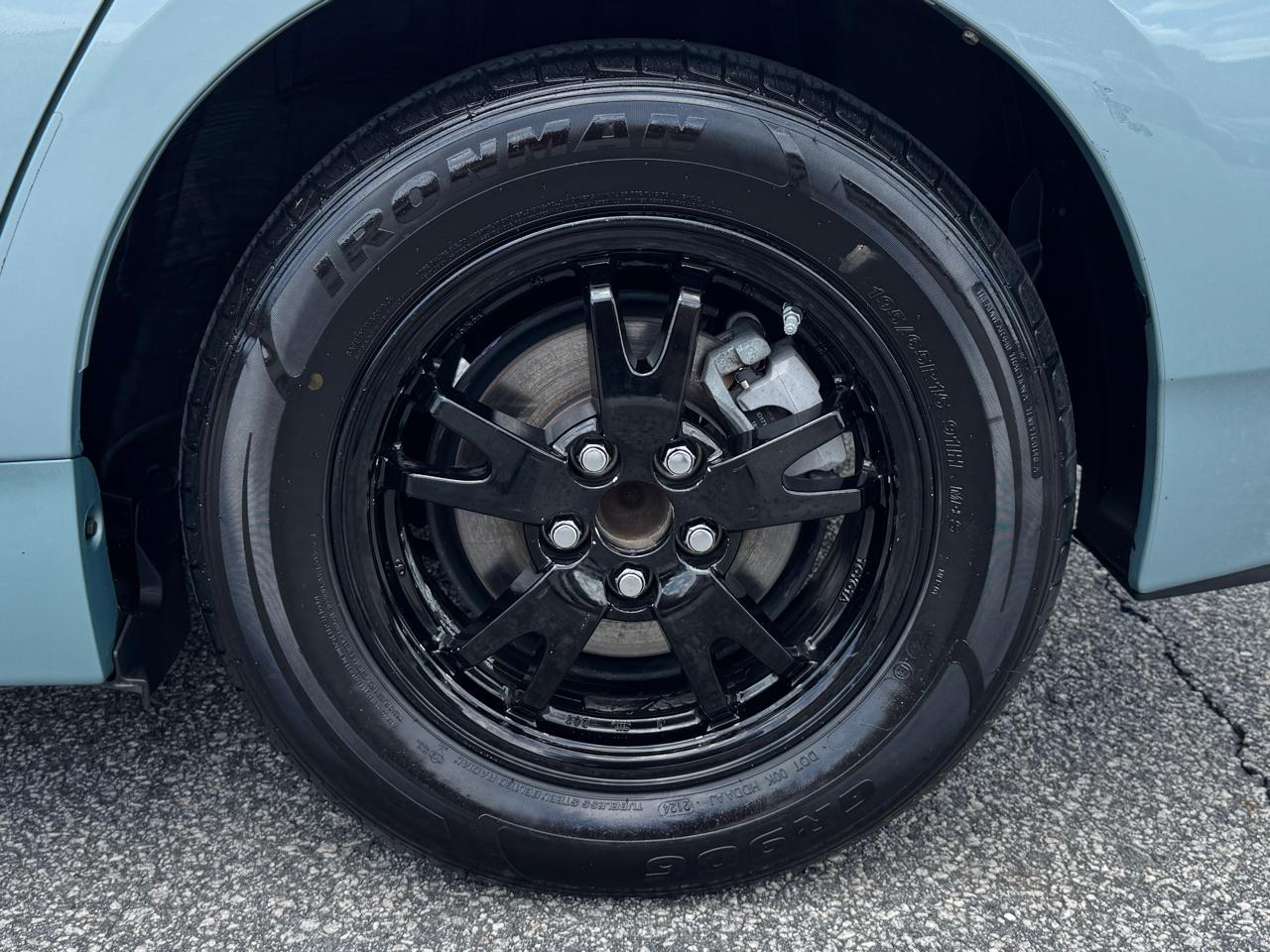Toyota Prius Two 2015