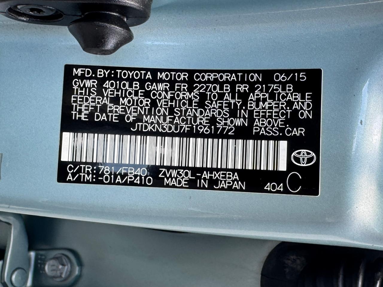 Toyota Prius Two 2015