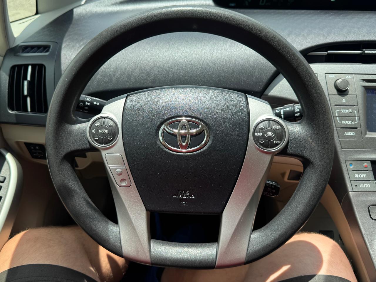 Toyota Prius Two 2015