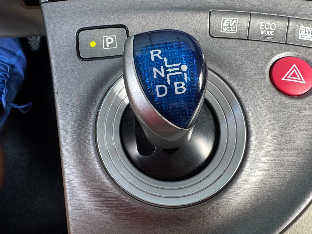 Toyota Prius Two 2015