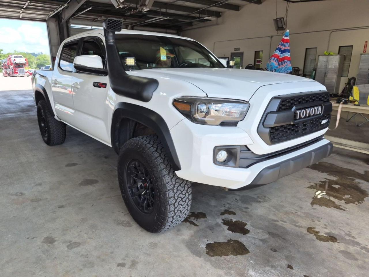 Toyota Tacoma  2018