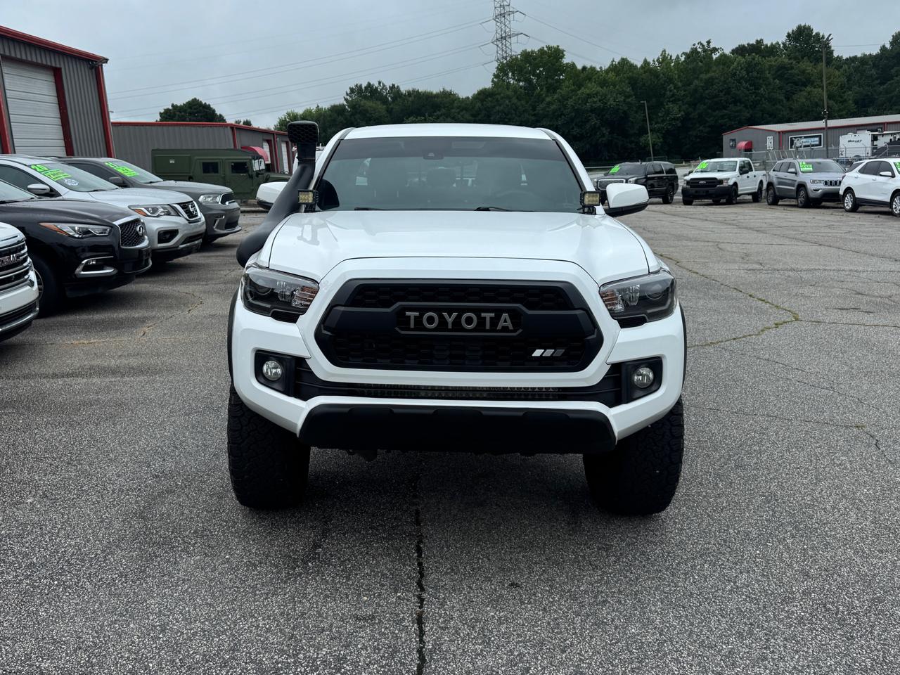 Toyota Tacoma  2018