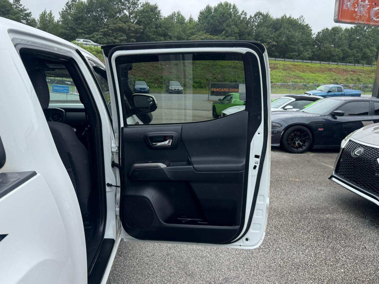 Toyota Tacoma  2018